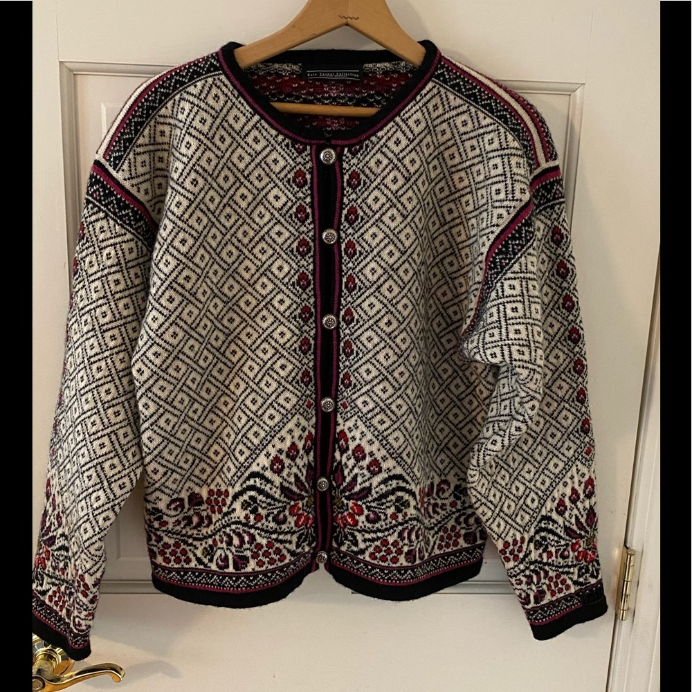 Dale of Norway Cardigan Sweater. Large